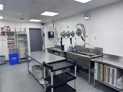 R03//Beausejour/Your opportunity awaits. Conveiniently located in the heart of Beausejour, this well...