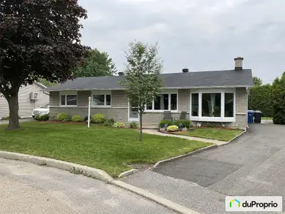 Maison plain-pied lumineuse et clé en main dans le secteur de Trois-Rivières Ouest. Elle est située...