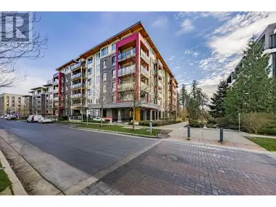 This north-facing suite of "Virtuoso" by award-winning ADERA, is very bright and quiet, features 2 b...