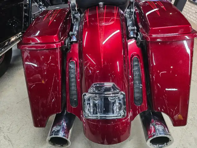 2013 Harley-Davidson CVO-SE Road King in Street, Cruisers & Choppers in Markham / York Region - Image 6
