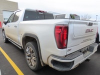 2024 GMC Sierra 1500 Denali The 2024 GMC Sierra 1500 Denali stands at the pinnacle of premium crafts... (image 4)