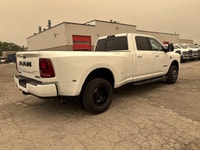 GVWR: 6 350 KG (14 000 LBS),TRANSMISSION: 8-SPEED TORQUEFLITE AUTOMATIC,POWER SUNROOF,IP-MOUNTED AUX... (image 4)