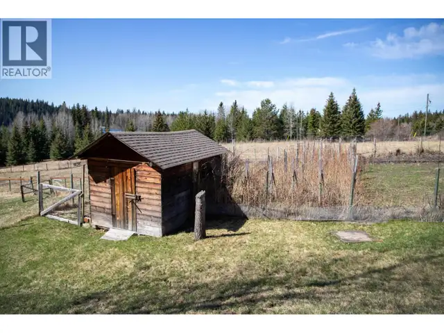 7115 CONNIE ROAD Bridge Lake, British Columbia in Houses for Sale in 100 Mile House - Image 9
