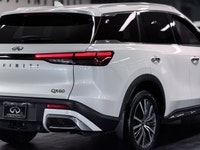 This INFINITI QX60 delivers a Premium Unleaded V-6 3.5 L/213 engine powering this Automatic transmis... (image 4)