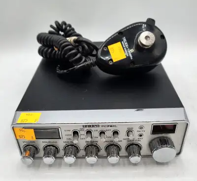 Uniden PC76XL 40-Channel CB Radio $75+Tax Item #900 ***ALL ITEMS SOLD HAVE A THIRTY (30) DAY MONEY-B...