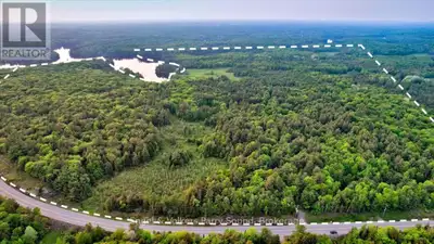 Welcome to 53 Birdwood Lane - A Rare Waterfront Legacy Compound on Harris Lake. A once-in-a-generati...