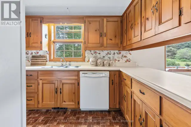 1230 NORTH SHORE ROAD Algonquin Highlands (Stanhope), Ontario in Houses for Sale in Muskoka - Image 19