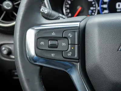 2023 Chevrolet Blazer Premier AWD | V6 | Panoramic Roof | Bos..., View more