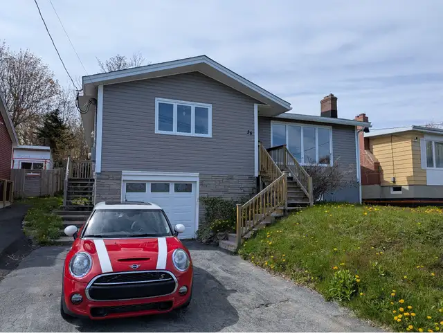 Bright, Spacious, Beautiful 3 bedroom main floor - West End in Long Term Rentals in St. John's - Image 3