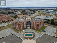 402 10 Regency Park Drive Halifax, Nova Scotia