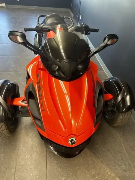 2016 Can-Am SPYDER RS-S(SE5)ROUGE MAG/NOIR in Sport Touring in Lanaudière - Image 3