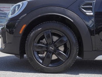 Key Features: ALLOY WHEELS, REAR VIEW CAMERA WITH PARKING AIDS, CRUISE CONTROL, PUSH BUTTON START, C... (image 8)