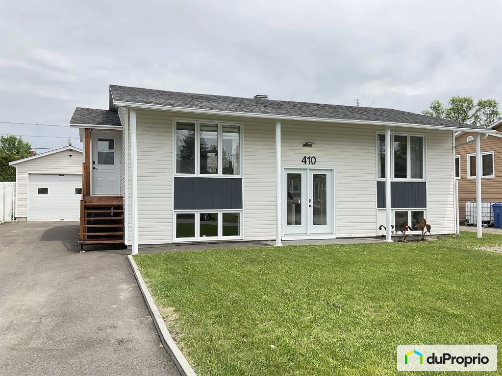 $396,500 - Bungalow for sale in St-Honore-De-Chicoutimi — photo 1