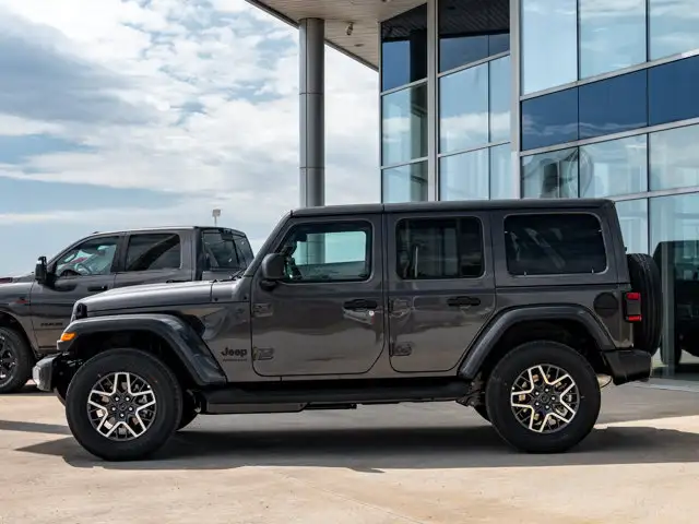 2026 Jeep Wrangler Sahara in Cars & Trucks in Barrie - Image 6