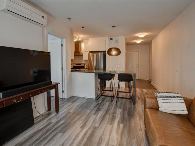 647 Robert Élie — photo 3