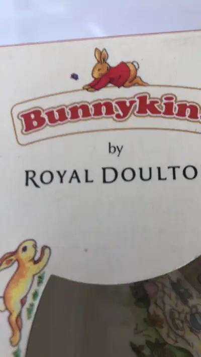 NEW IN BOX. NO WORRY ABOUT DAMAGE OR WEAR. ROYAL DOULTON. DON’T MISS THIS GREAT ITEM. Pick UP IN IN...