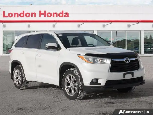 2015 Toyota Highlander LE | Heated Seats | AWD | Power Tailgate in Cars & Trucks in London - Image 9