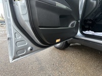 No accidents! New front and rear brakes ( Pads and Rotors) Minty clean Engine: 4 Cylinder Engine (image 6)