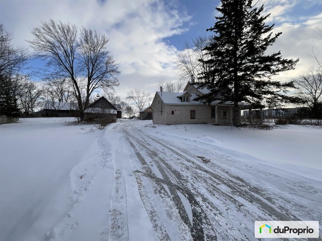 $899,000 - 2 Storey for sale in Otterburn Park — photo 1