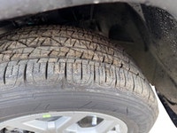 This 2026 JEEP COMPASS SPORT 4X4 has the following options Cloth Low-Back Bucket Seats, Heated Front... (image 9)