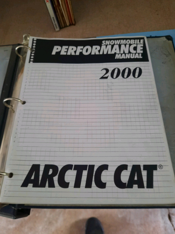 Arctic cat manual dans Pièces et accessoires pour motoneiges  à Laval/Rive Nord
