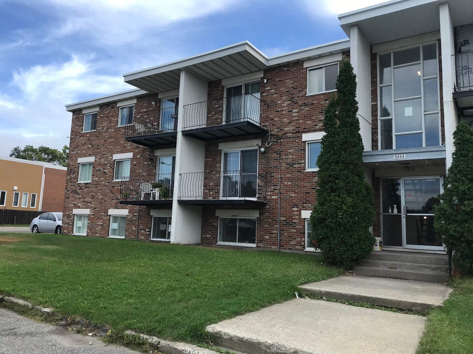 5344 rue de la Bataille-de-Carillon — photo 1