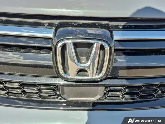 2021 Honda CR-V Touring | One Owner | Moonroof | Leather in Cars & Trucks in Calgary - Image 15