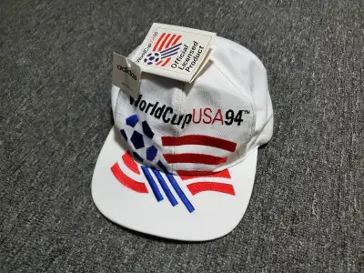 IF THE AD IS UP THE ITEM IS STILL AVAILABLE, SO PLEASE DON’T ASK! FEEL FREE TO SEND ME AN OFFER ON T...