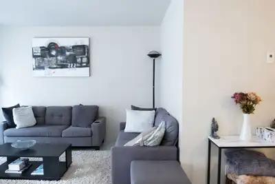 Grand 4 ½ rénové – Disponible dès juillet