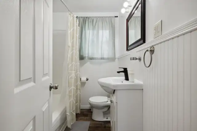 C5 MAIN - 3 BEDROOMS | FULLY FURNISHED ALL UTILITIES INCLUDE in Long Term Rentals in Moncton - Image 20