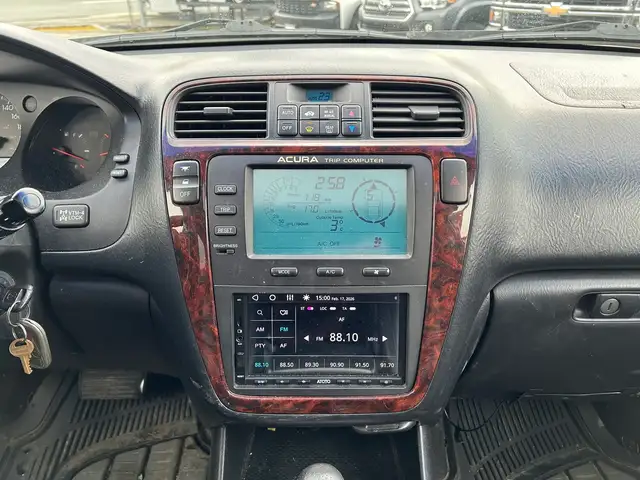 2002 Acura MDX Touring in Cars & Trucks in Mission - Image 14