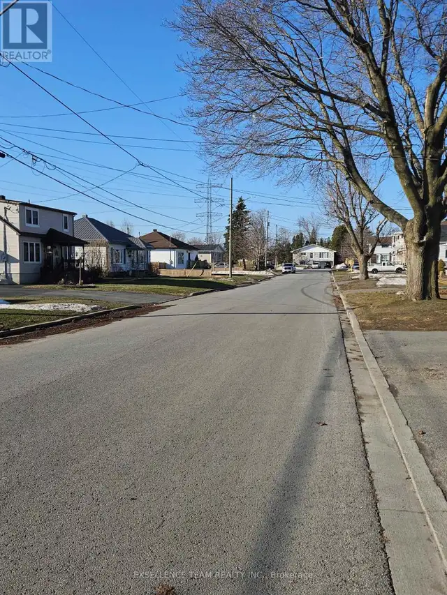 2 BELLAMY STREET Cornwall, Ontario in Houses for Sale in Cornwall - Image 8