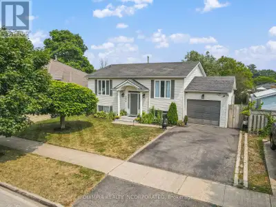 Charming Raised Bungalow in Fort Eries Sought-After Village Creek! Welcome to Village Creek, where c...