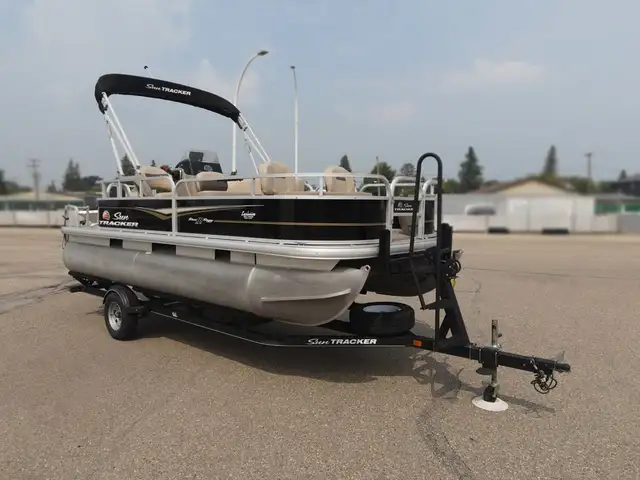 2020 SUNTRACKER Bass Buggy 18 DLX Mercury 40 4Stroke Command Thr in Powerboats & Motorboats in Prince Albert - Image 3