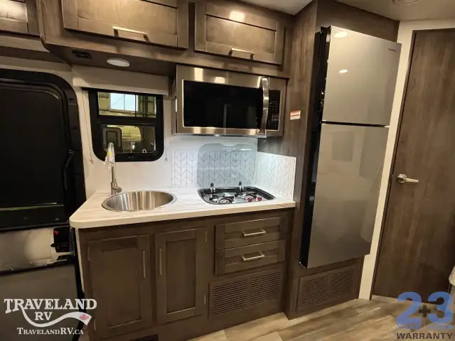 2426 JAYCO MELBOURNE 24L in RVs & Motorhomes in Saskatoon - Image 17