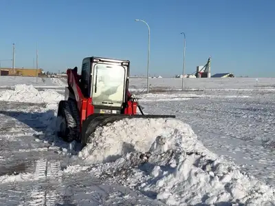 Clear long runs fast with an angled snow plow on your skid steer and an 8', 9', or 10' blade. Easily...