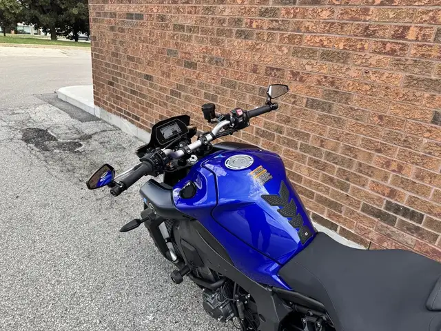 2024 Yamaha MT-10 **ONE OWNER** **RACEFIT PIPE** in Street, Cruisers & Choppers in Markham / York Region - Image 27