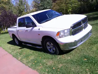HEMI 5.7L aut, AC (cold), pws, pdls, titl, cruise and towing package. Runs and drives as new. Only 1...