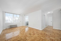 Virtual Open House: Please view our available units by clicking on the virtual tour below. Just outs... (image 3)