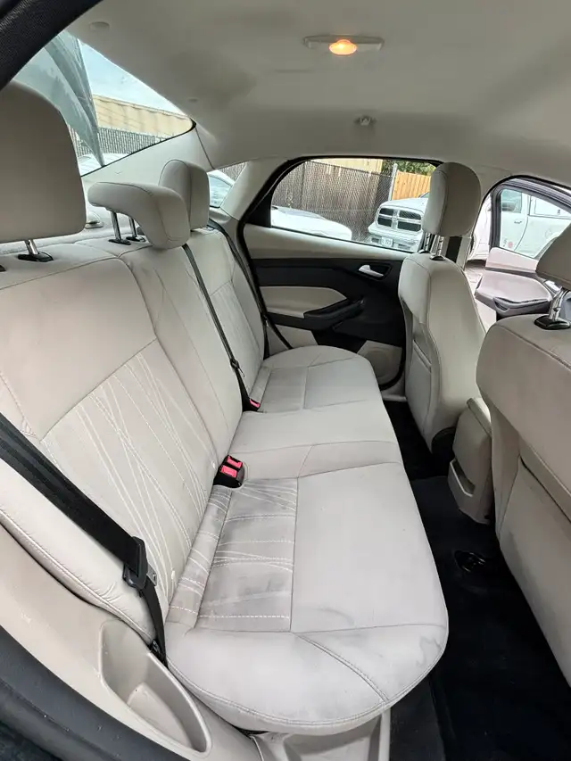 2015 Ford Focus6009523820993126410