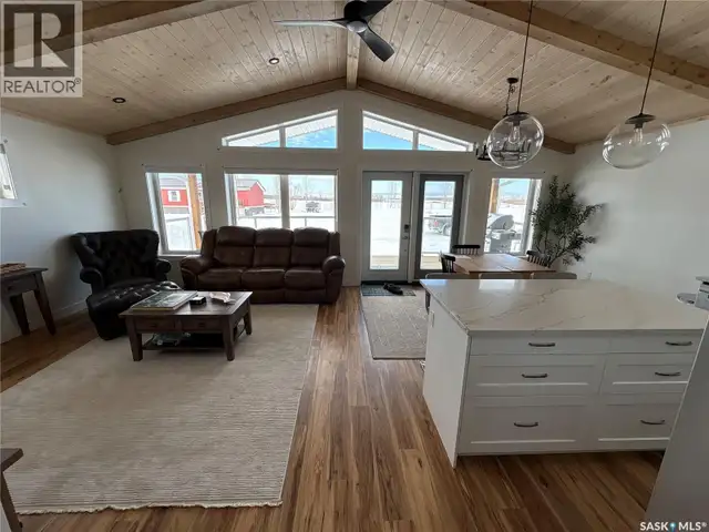 105 Prince CRESCENT Fishing Lake, Saskatchewan in Houses for Sale in Saskatoon - Image 5