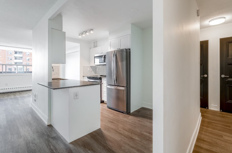 2 Bedroom Apartment for Rent - 580 THE EAST MALL 5