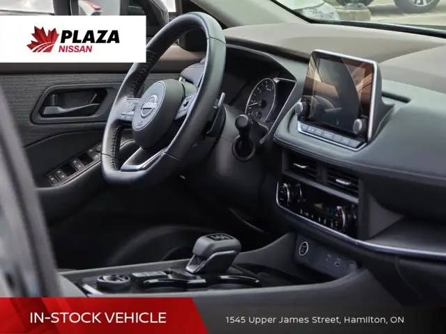 2021 Nissan Rogue in Cars & Trucks in Hamilton - Image 8