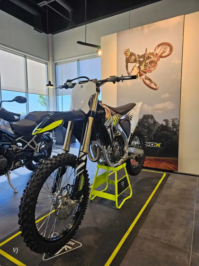 2024 Triumph TF250-X MOTOCROSS DEALER DEMO/ 9.5 HOURS in Dirt Bikes & Motocross in Grande Prairie - Image 11