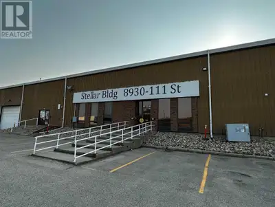 Total Monthly Payment $3,748.65+ gst. FOR LEASE: MAIN FLOOR Gym/Warehouse/Retail: 2,815 +/- sq. ft....