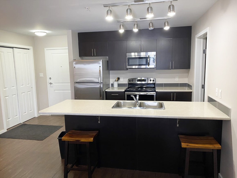 Elk Pointe Estates - 2 Bedroom 1 Bath Apartment for Rent 2