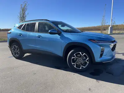 AMVIC Licensed Dealer The 2025 Chevrolet Trax LT in Marina Blue Metallic is a stylish and efficient...