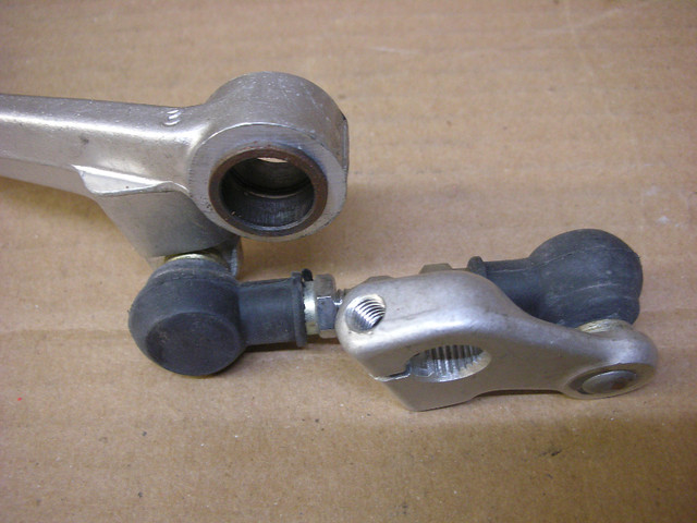 Used 1979 Honda CBX gear change pedal 24700-422-670 in Other in Stratford - Image 3