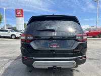 Engineered for discovery and crafted for comfort, this pre-owned 2025 Honda Pilot TrailSport is read... (image 5)