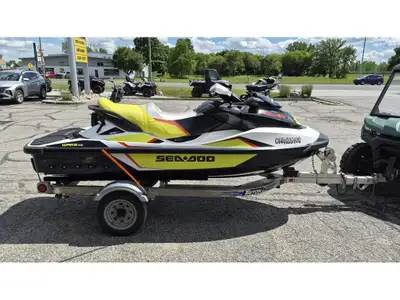 2015 Sea-Doo WAKE PRO 215 2015 SEADOO WAKE PRO 215, 85 HRS. TRITON ALUMINUM TRAILER AND COVER INCLUD...